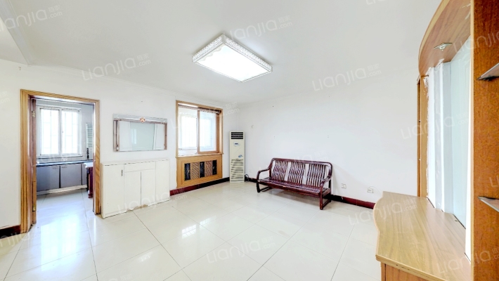 世纪新苑二手房实景图