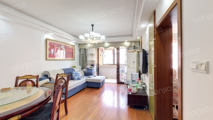 创欣公寓二手房实景图