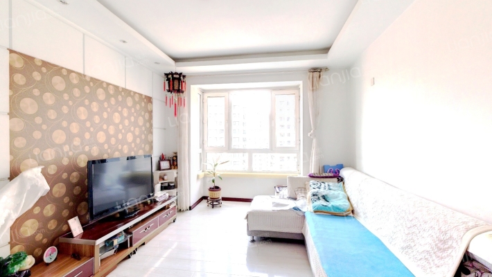 泰山领秀二手房实景图