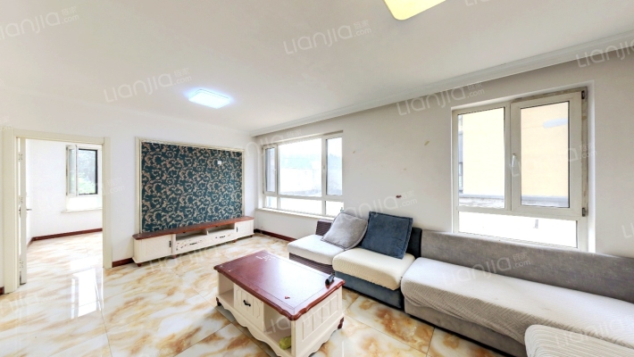 德商春天里二手房实景图