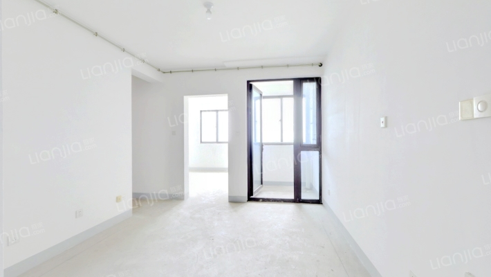 松南城蔷薇苑二手房实景图