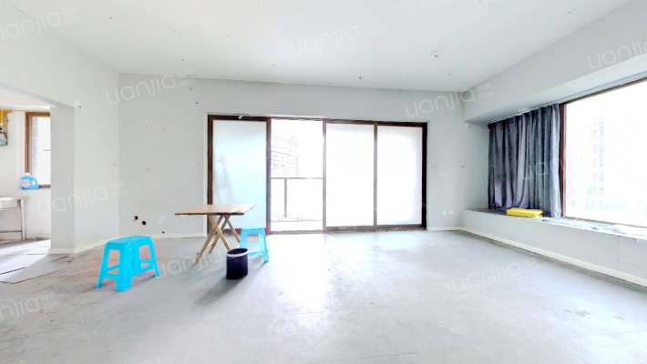 东方希望天祥广场二手房实景图