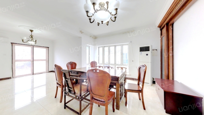 世外桃源二手房实景图