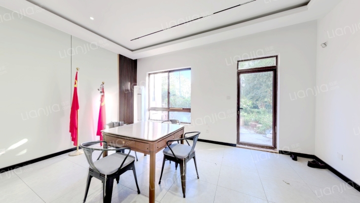 蓝色剑桥二手房实景图