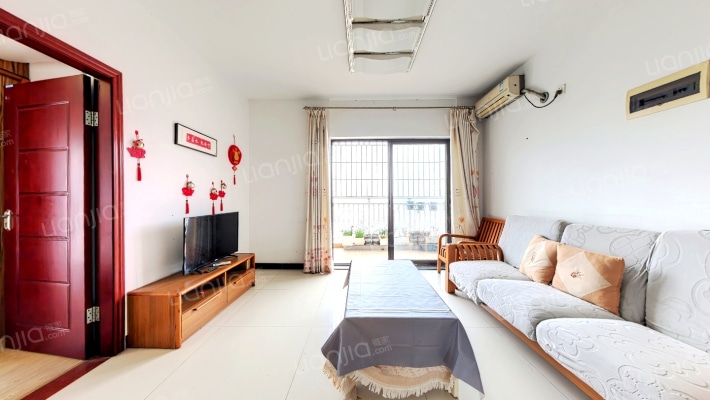 晶地顺苑二手房实景图