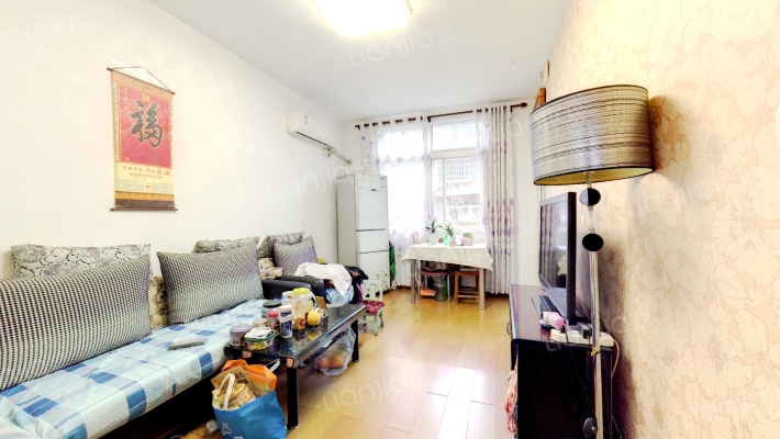 天顺南社区园中园还建楼二手房实景图