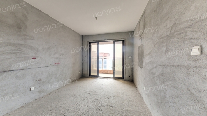 盛和雅颂花园二手房实景图