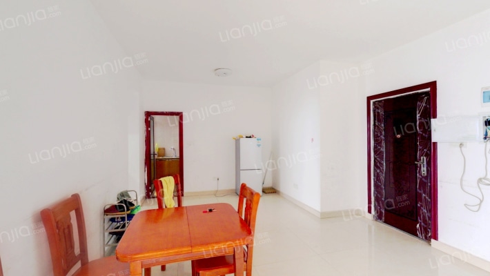 水岸皇庭二手房实景图