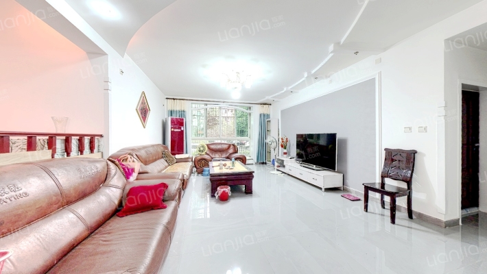 新秀花园二手房实景图