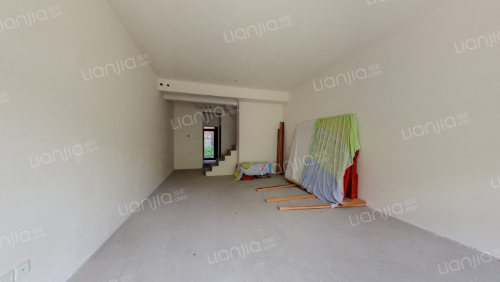 逸翠庄园三期二手房实景图