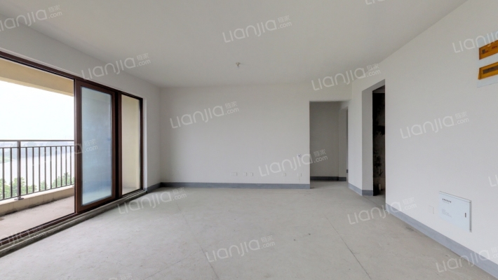 建溪朗诗御萃里二手房实景图