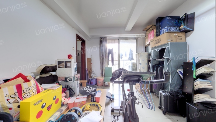 海岸广场二手房实景图