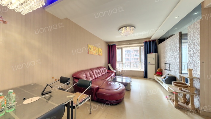 比华利国际城二期二手房实景图