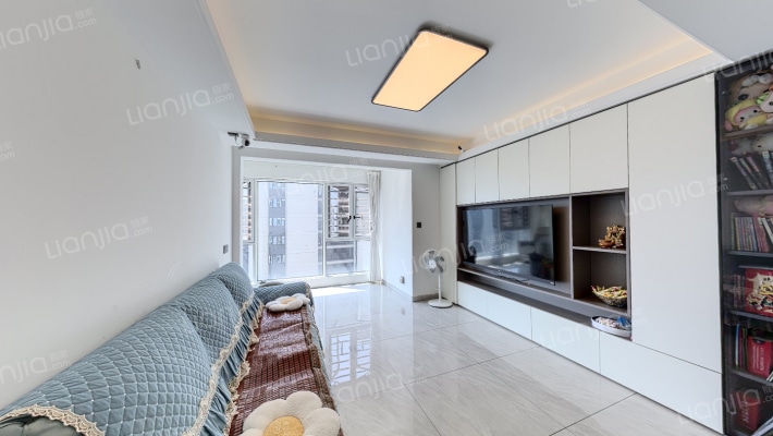 美的麓府二手房实景图