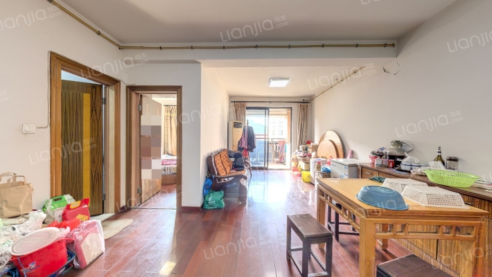 新丽名苑二手房实景图