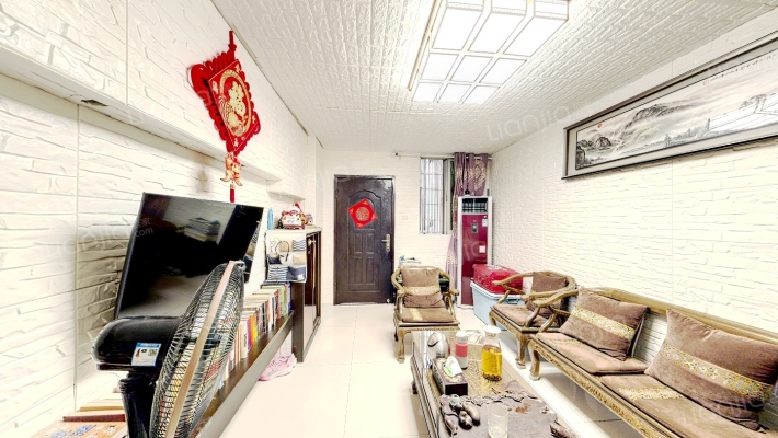 新景天湖广场2期二手房实景图