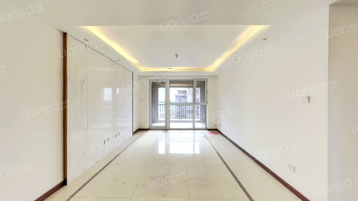 坤湖郦舍二手房实景图