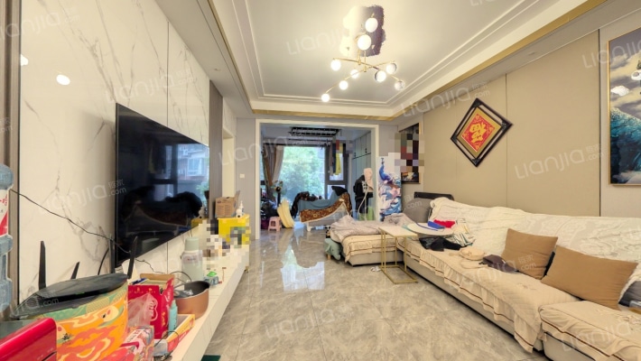 金域华庭二手房实景图