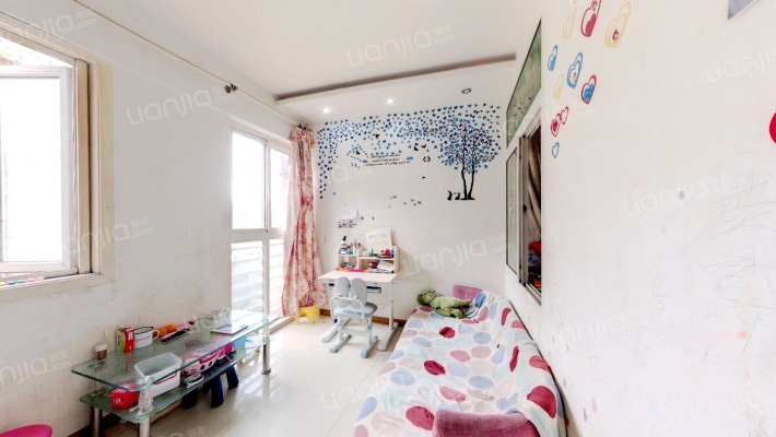 中房蓝水湾二手房实景图