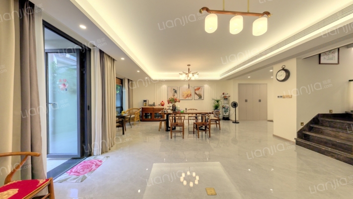 龙湖悠山郡千山新屿二手房实景图