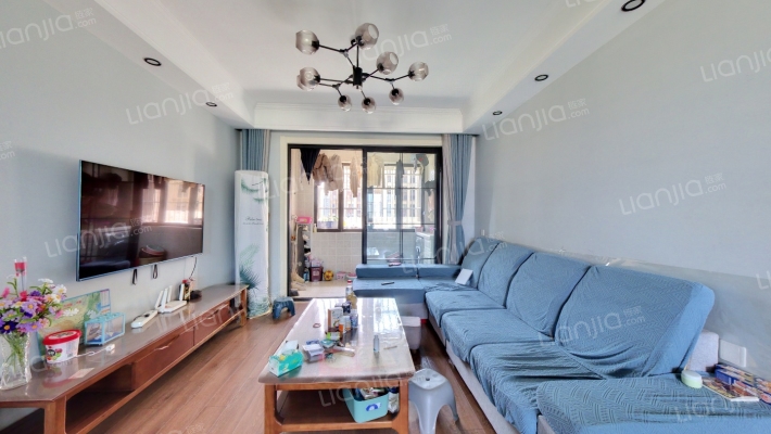 绿地滨湖印象二手房实景图