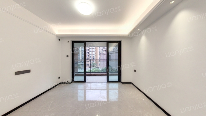 国深大信君澜湾二手房实景图