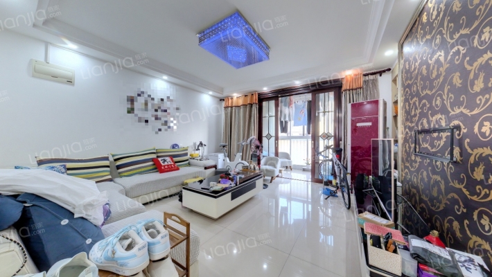 雅鹿新苑（明中苑）二手房实景图