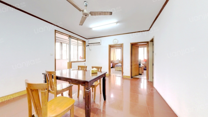 世贸大厦二手房实景图