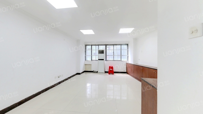 中环国际广场二手房实景图