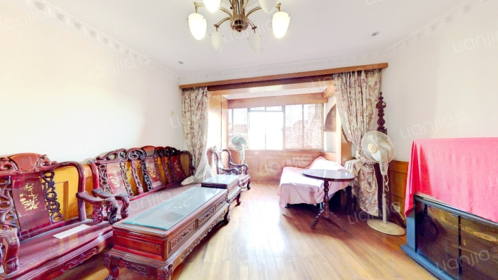 宝山九村二手房实景图