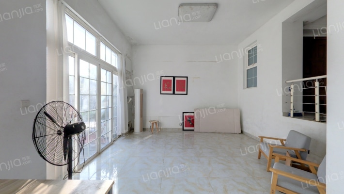 棕榈滩别墅二手房实景图