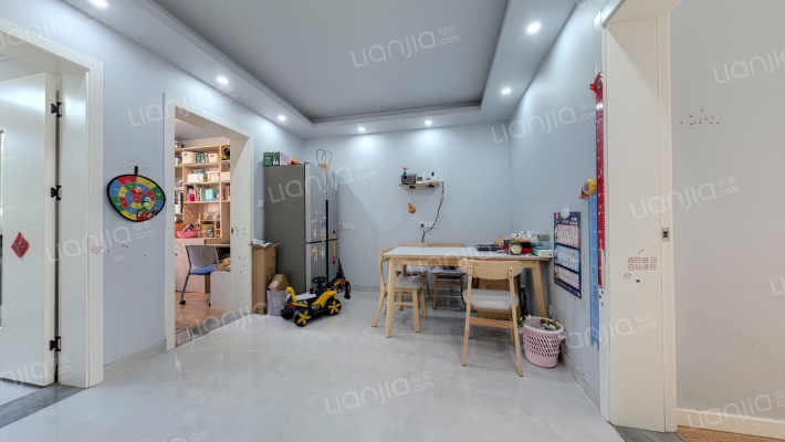 春馨园D区二手房实景图