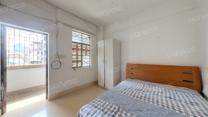 麦地安居花园二手房实景图