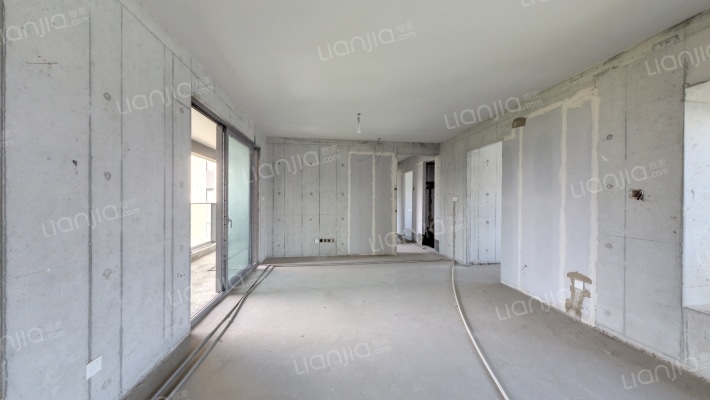 柏龙湾二手房实景图