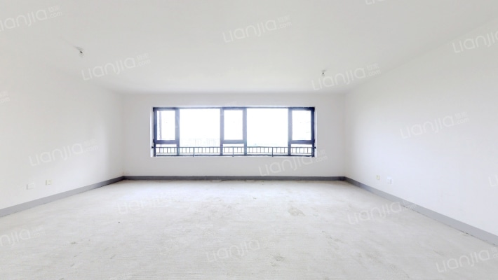 品澜花苑二手房实景图