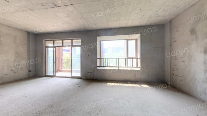 蓝湖城邦二手房实景图