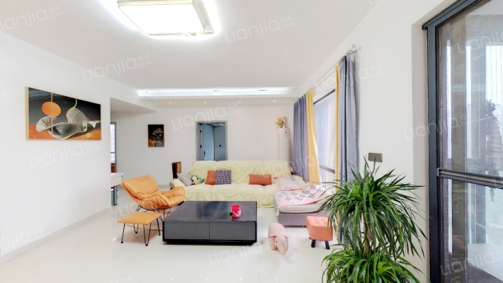 海阔天空A区二手房实景图