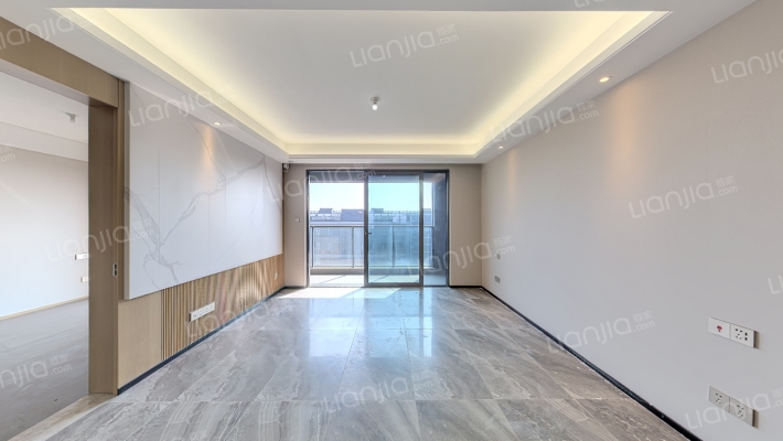 宸风云庐A区二手房实景图