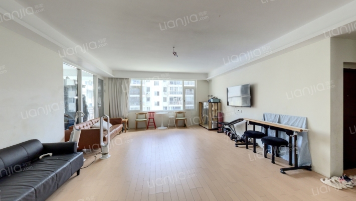 中奇欧式花园二手房实景图