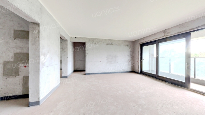 融创溪山春晓三期二手房实景图