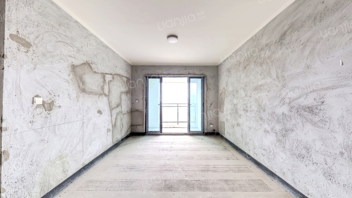 荣安林语春风A区二手房实景图