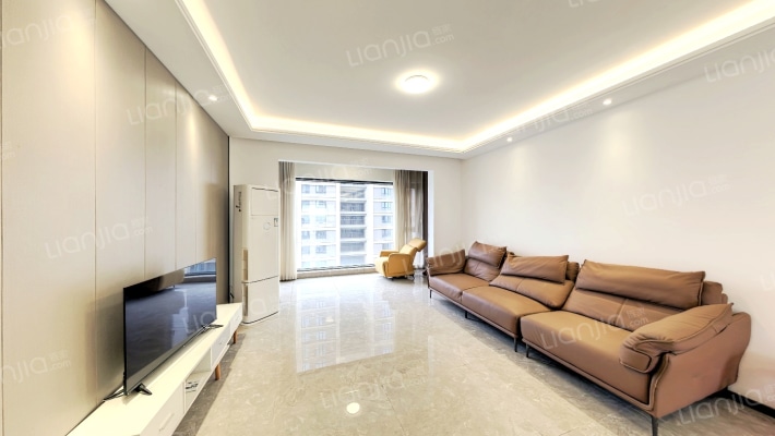 招商华发依云曦城二手房实景图