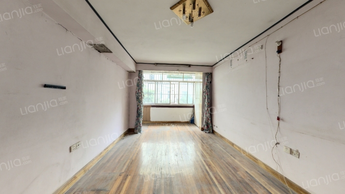 鲁中小区 二手房实景图