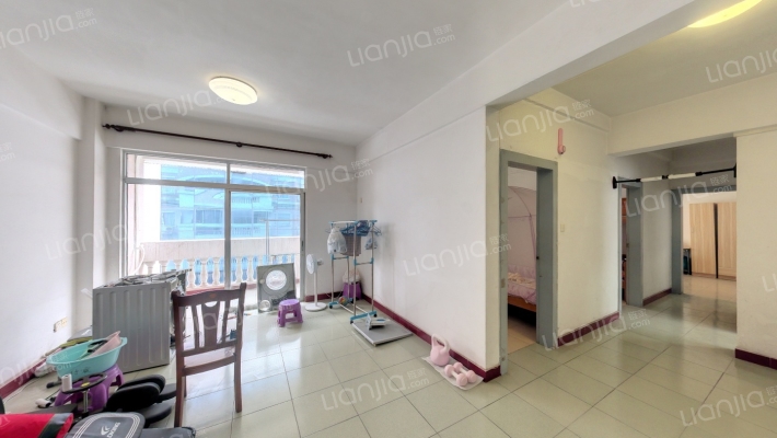 金丰花园明景居二手房实景图