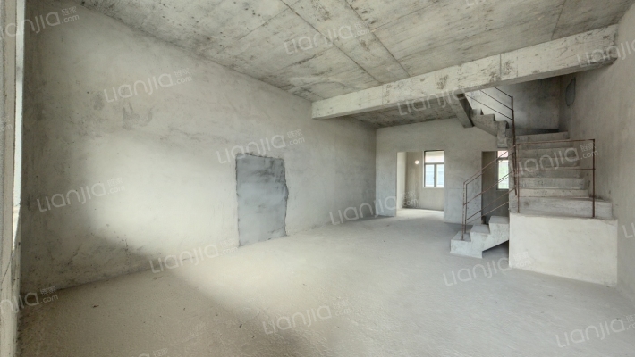 华立普罗旺斯二手房实景图