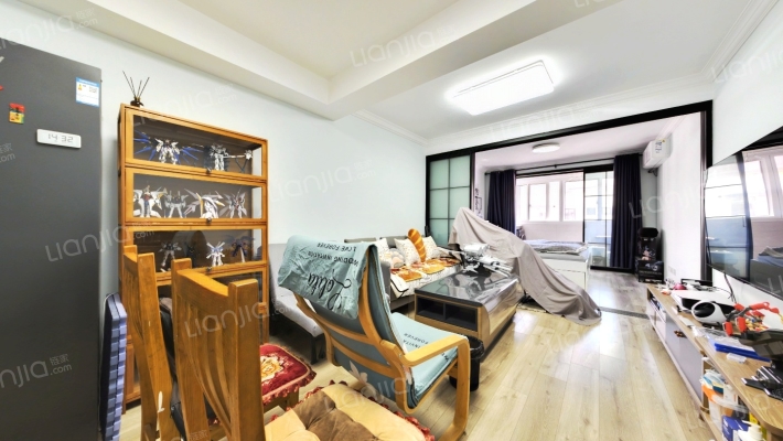 翠春小区二手房实景图