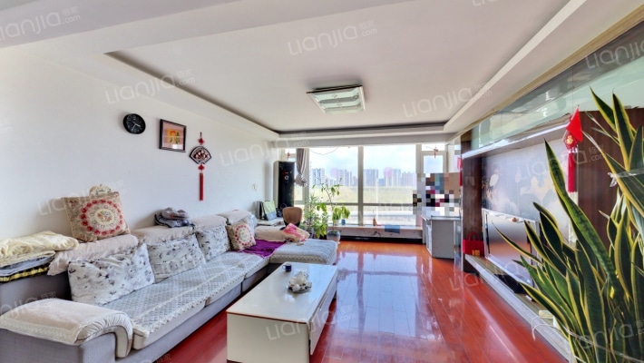 和泰东方园二手房实景图