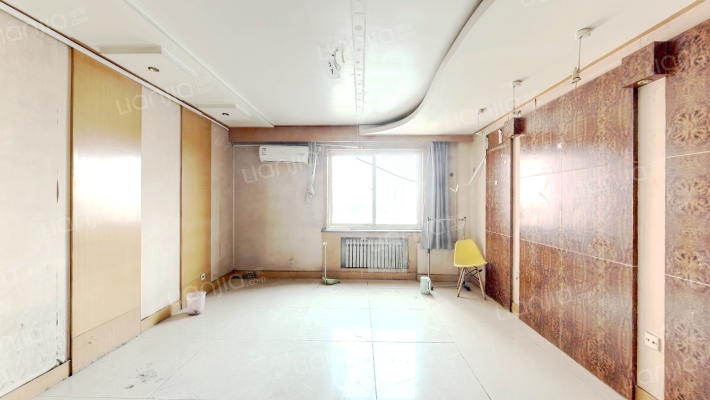 智慧大厦二手房实景图