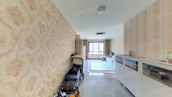 中海金湖湾二手房实景图