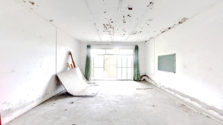 三峡医专学苑新村二手房实景图